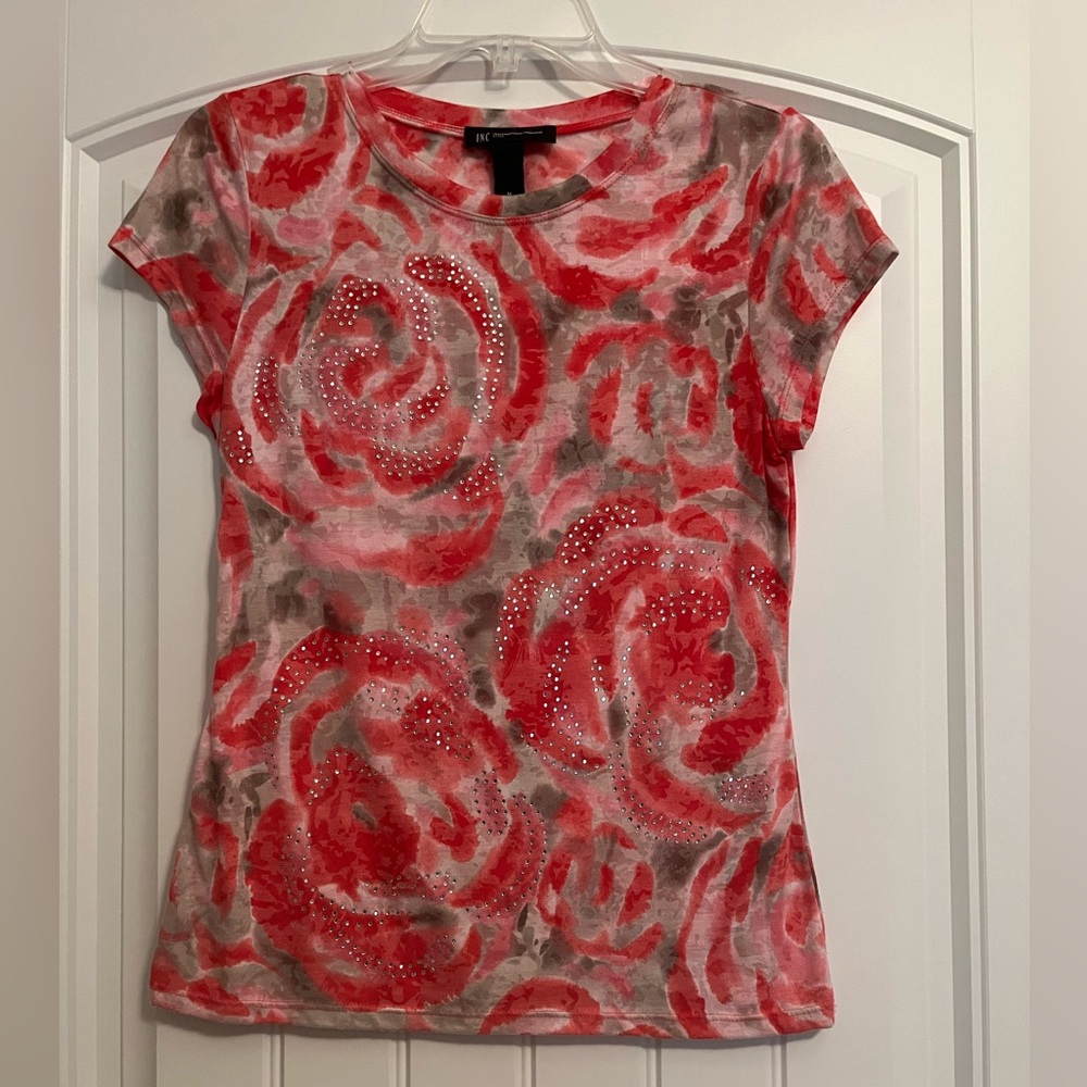 INC International Concepts Women’s Top in Petite Medium.